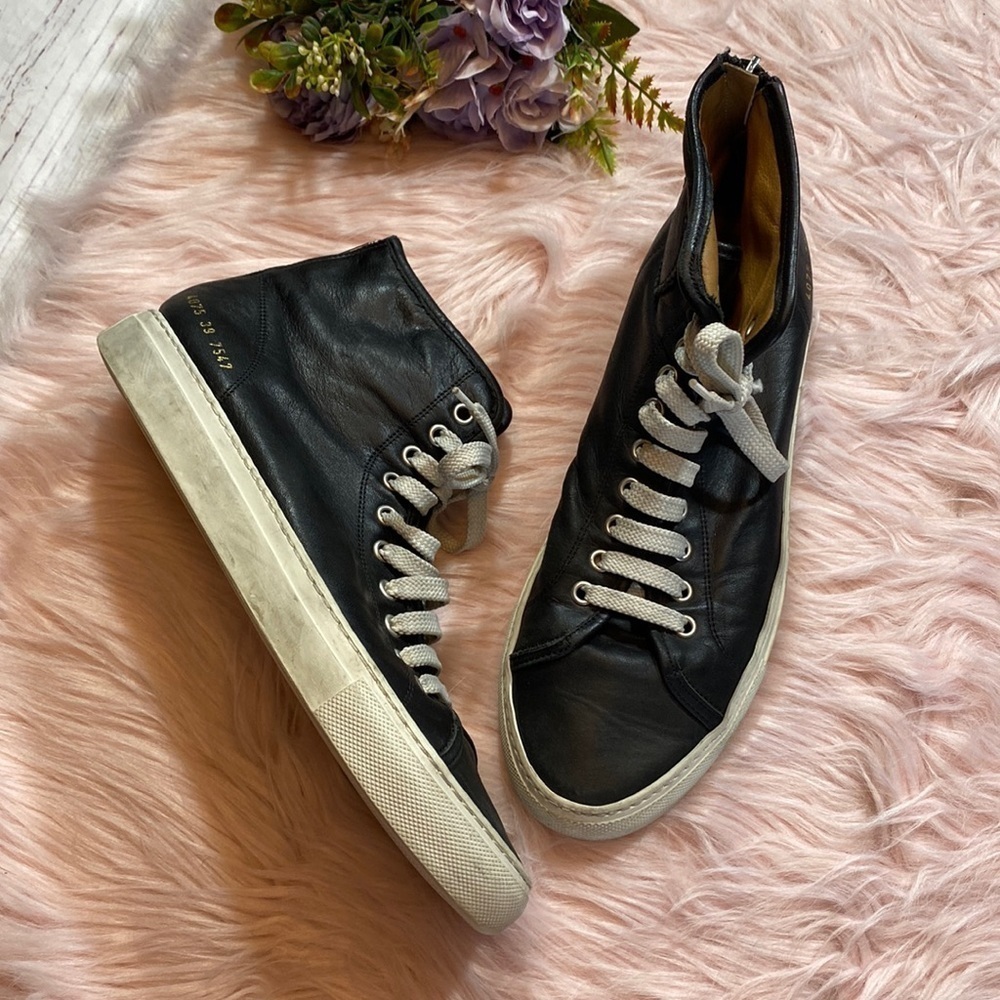 Common Projects Mens Black Leather High Top Sneakers Sz 39